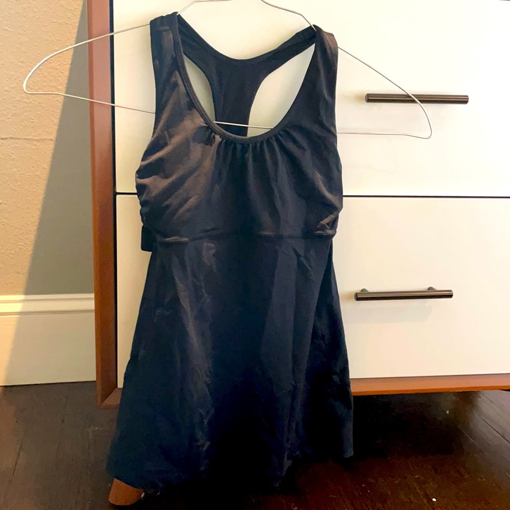 Lululemon workout top